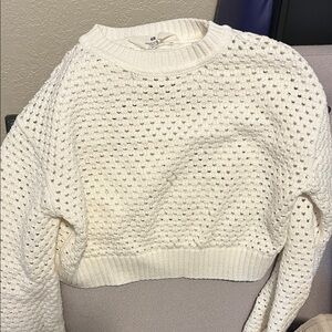 H&M kid’s 12/14 Cream Sweater